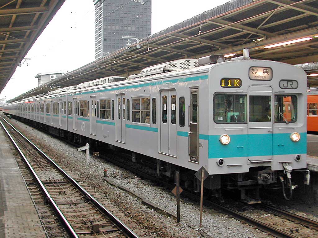 東日本旅客鉄道 301系電車 クハ301-7 ほか